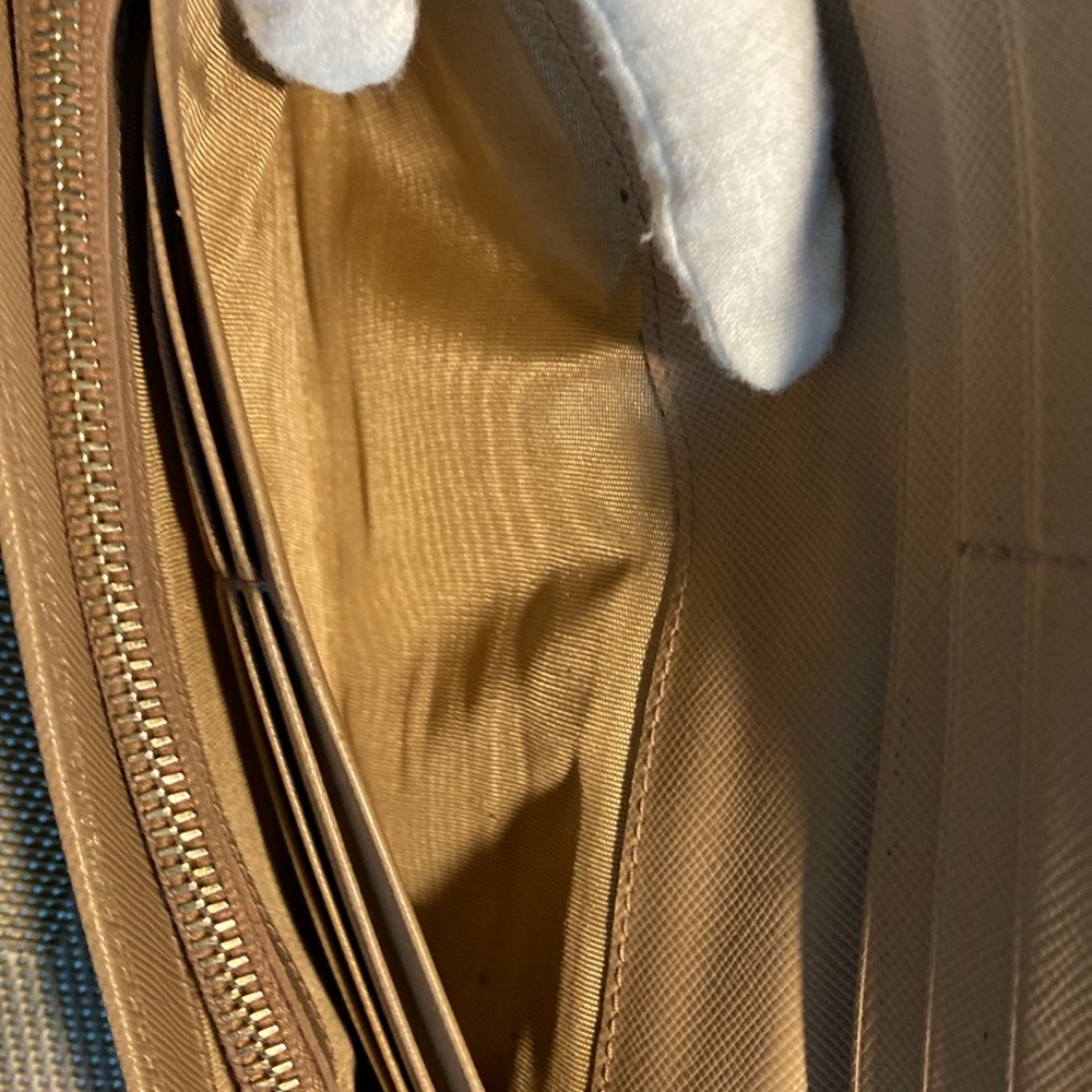 PRADA Leather Wallet - Picture 5 of 15